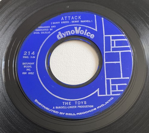 The toys attack - toys, dynovoice
